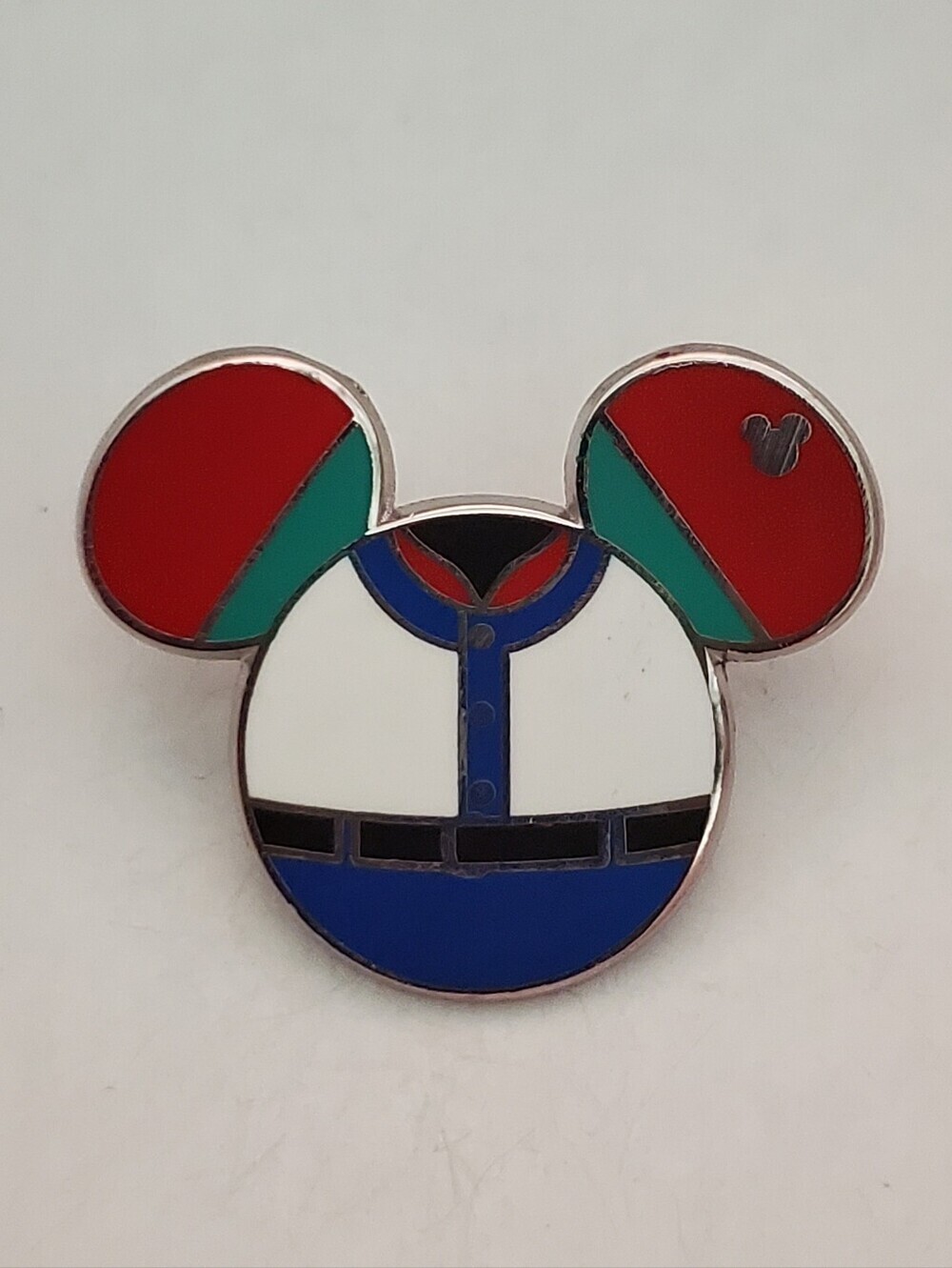 Disney Pin Trading Epcot Cast Member Costume The Seas with Nemo & Friends Pin